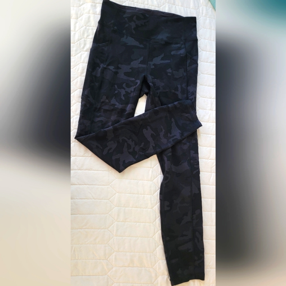 Lululemon military leggings 6!